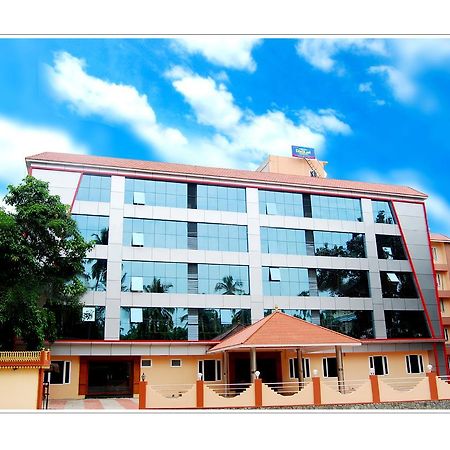 Sree Gokulam Sabari Hotel Chavakkad Ngoại thất bức ảnh