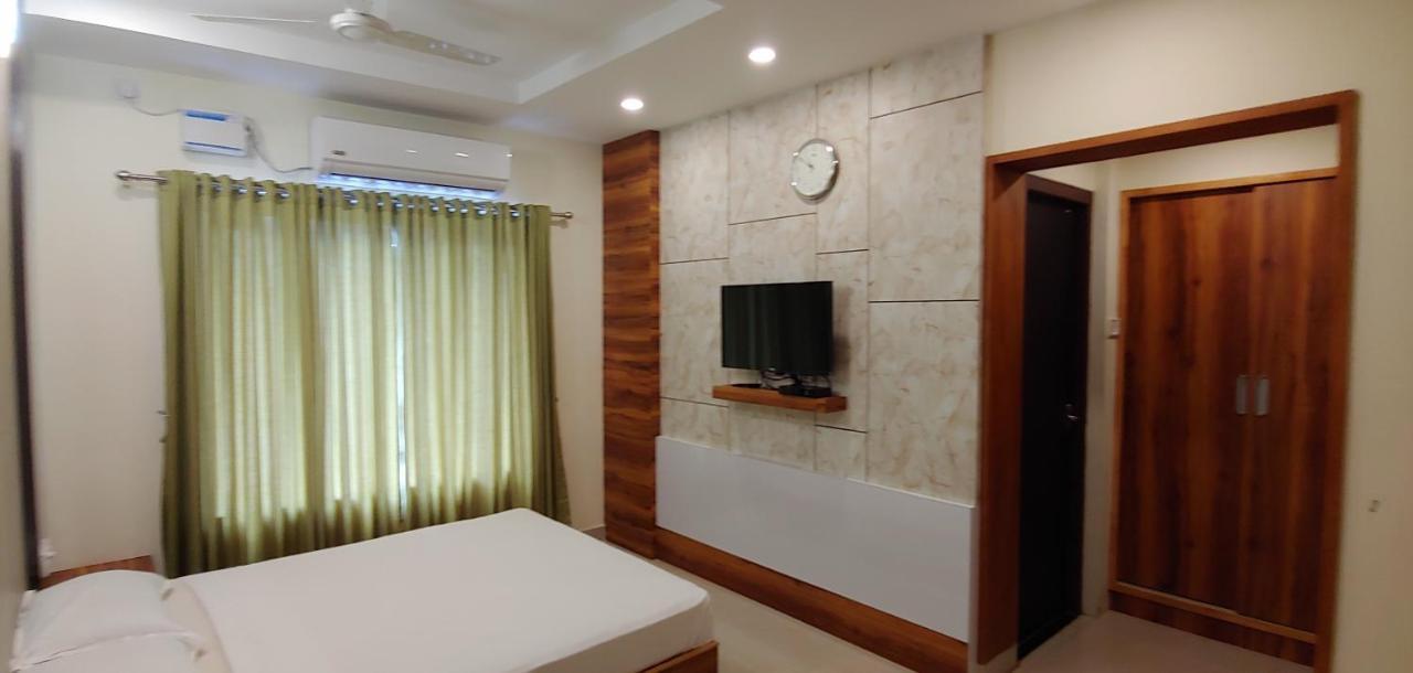 Sree Gokulam Sabari Hotel Chavakkad Ngoại thất bức ảnh