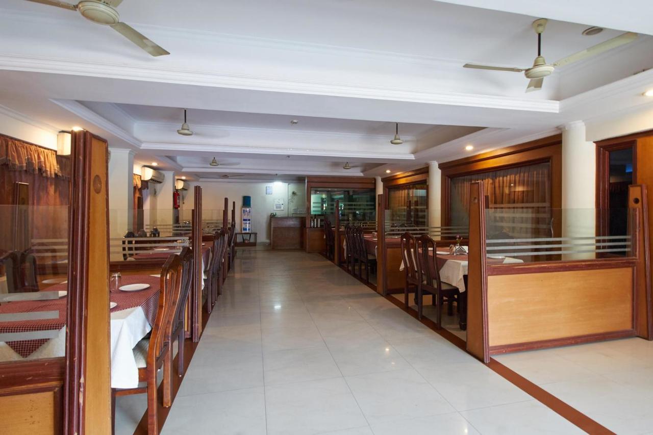Sree Gokulam Sabari Hotel Chavakkad Ngoại thất bức ảnh